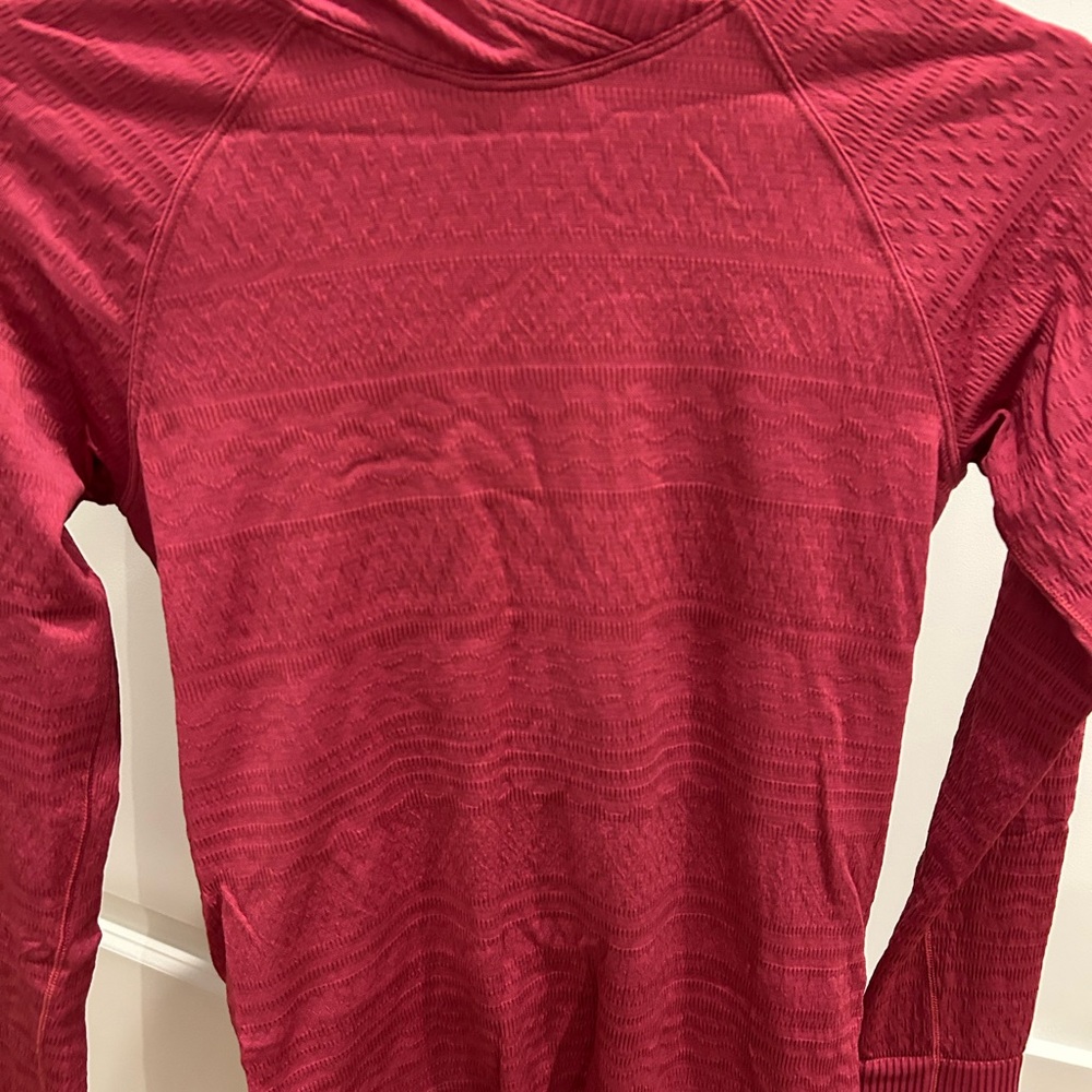 Lululemon Restless Fuchsia Hooded pullover size S